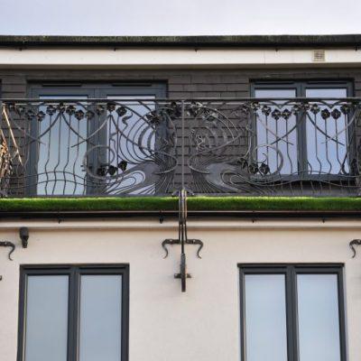 Art Nouveau style Daffodil balcony railing front view